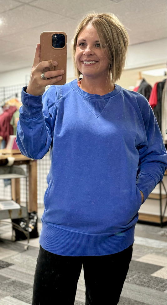 BRIGHT BLUE PULLOVER