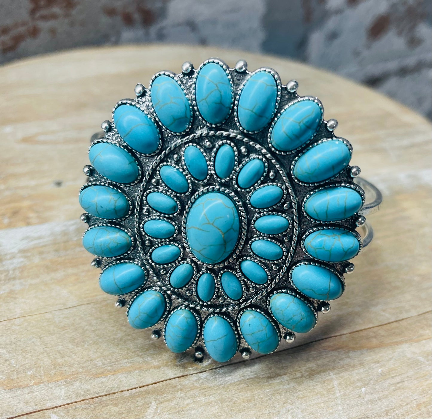 ROUND TURQUOISE CONCHO BRACELET